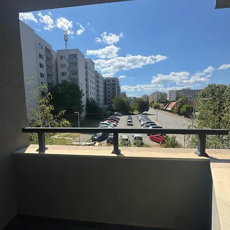 63rd Luxury One Bedroom Daire